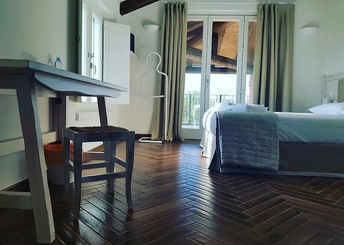 Santa Maria Di Lorgana B&B 3*