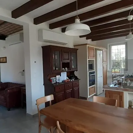 Bed & Breakfast Santa Maria Di Lorgana 3*