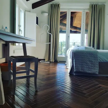 Santa Maria Di Lorgana 住宿加早餐酒店 3*