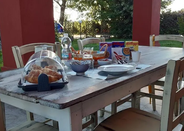 Oda ve Kahvaltı Santa Maria Di Lorgana 3*